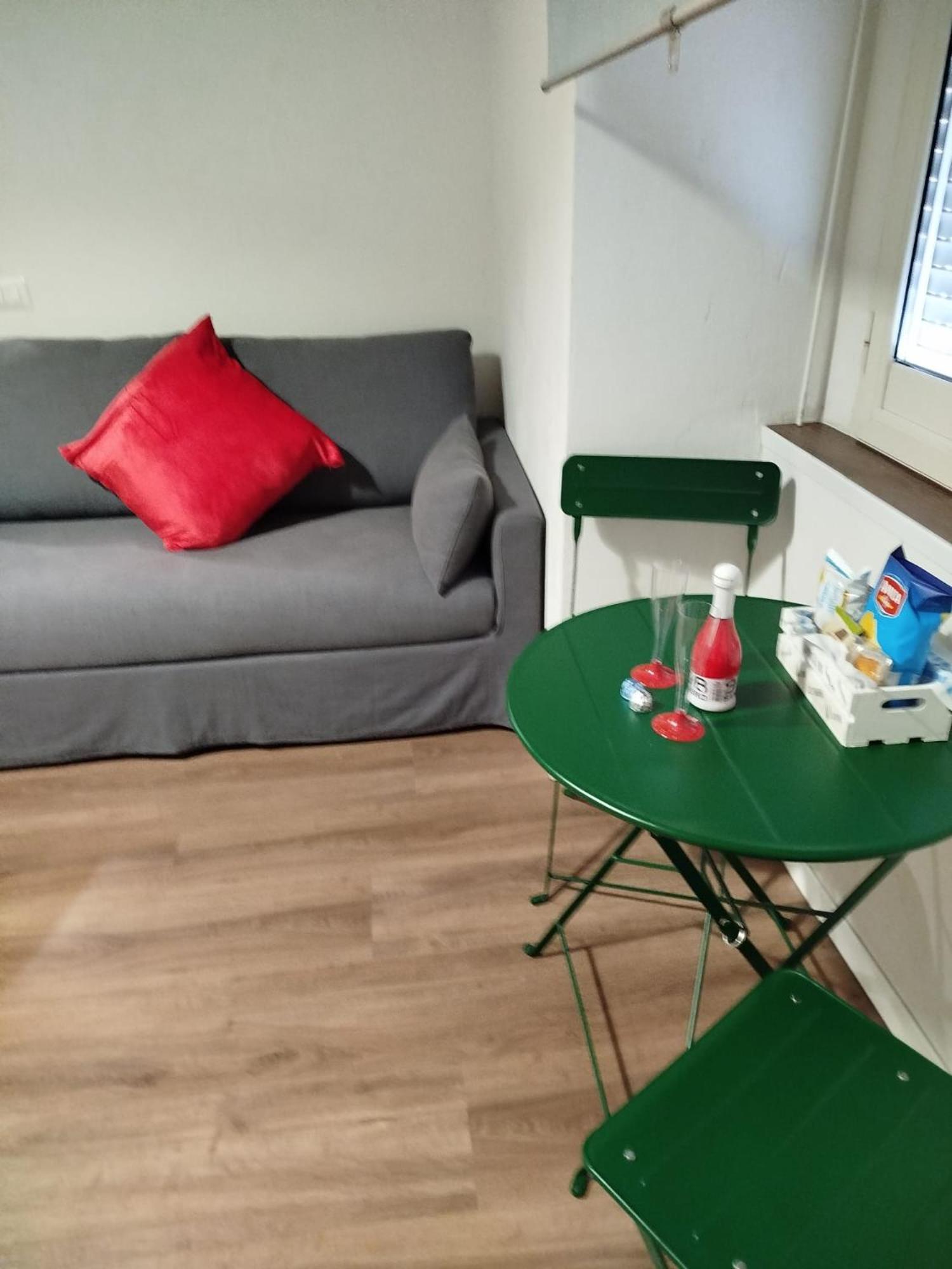 Tammurriata Nera Bedroom Napoli Dış mekan fotoğraf